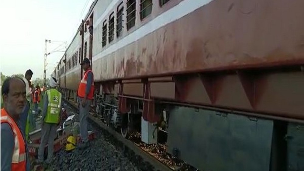 50 injured as train collides, derails in Maharashtras Gondia