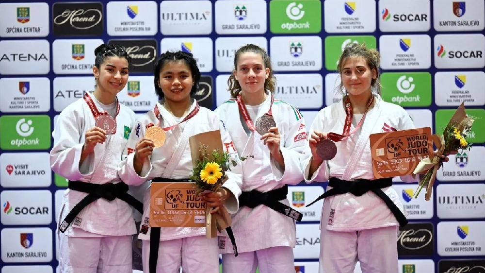 India’s Linthoi Chanambam clinches historic gold