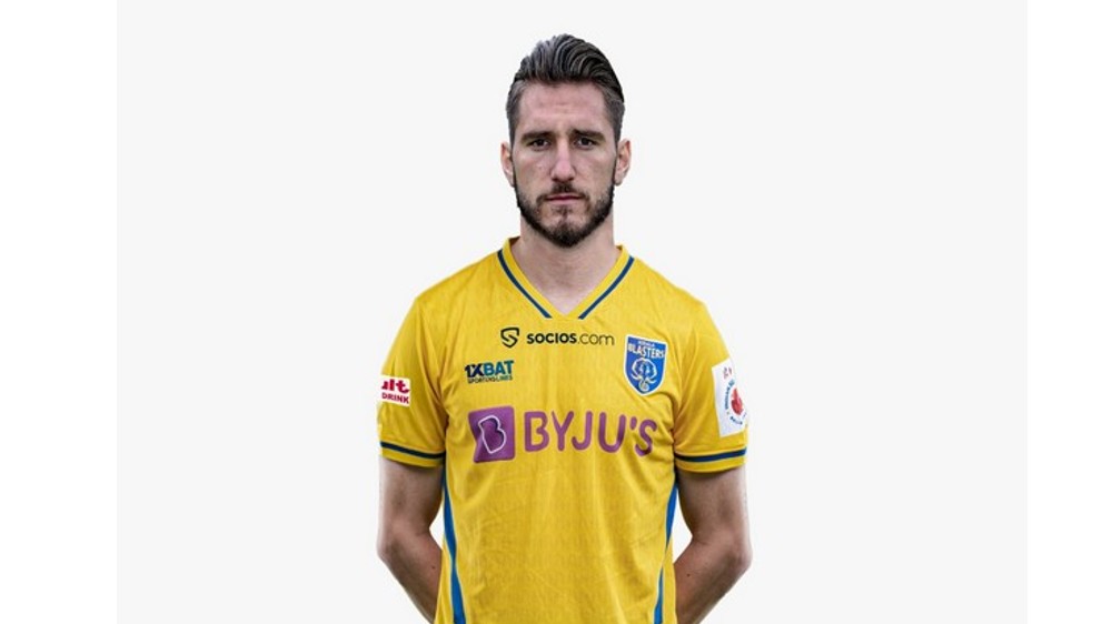 Kerala Blasters FC completes signing of striker Diamantakos