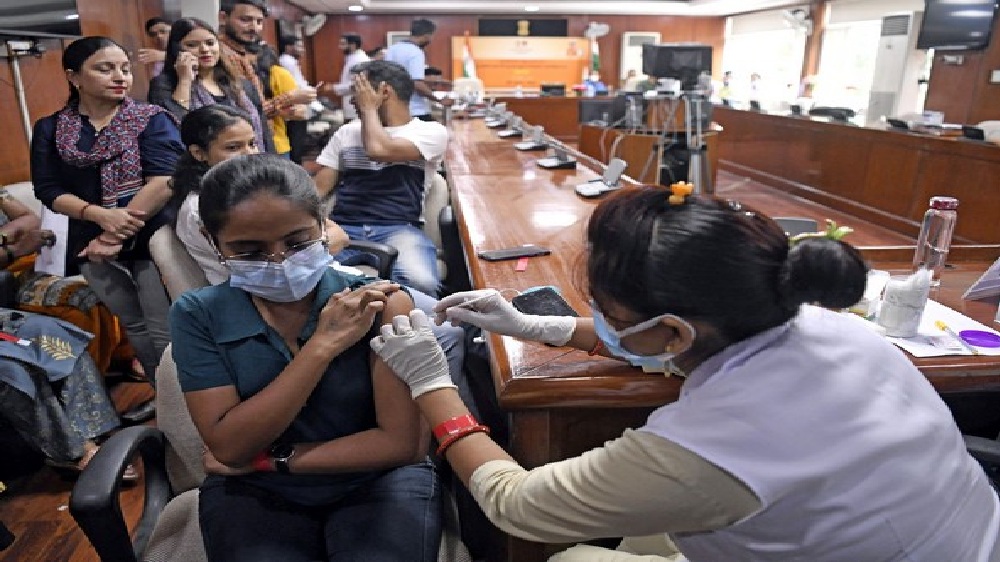 India reports 13,272 new Covid-19 cases