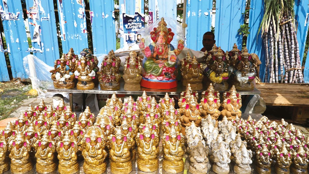 Chennai abuzz with celebrations to welcome Lord Vinayakar