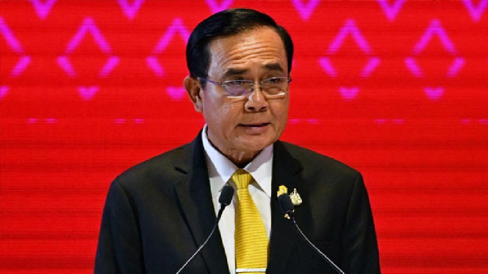 Ousted SL prez Rajapaksa to stay temporarily in Thailand: PM Prayut