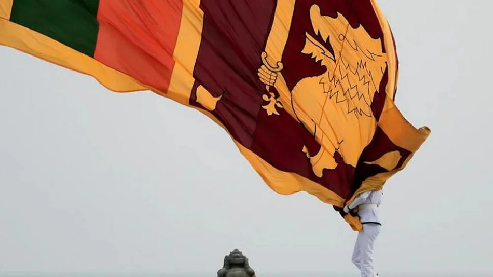 Lanka bans import of 300 items of goods to stabilise economy