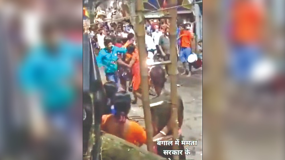 DeTect: Unrelated video shared as police thrashing Kanwaris
