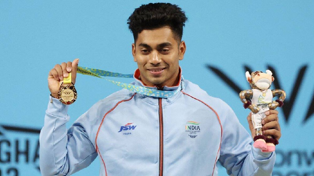 Modi hails Sheuli, says hopefully he gets time to watch a film Modi hails Sheuli, says hopefully he gets time to watch a film