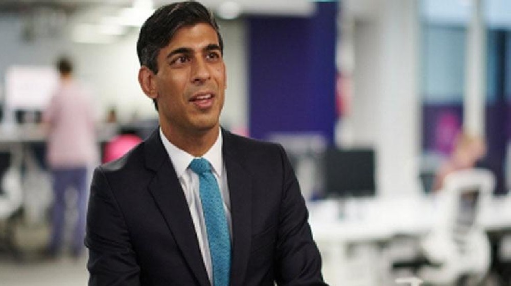 Rishi Sunak ‘could head straight to US’ if loses battle for UK PM Rishi Sunak ‘could head straight to US’ if loses battle for UK PM