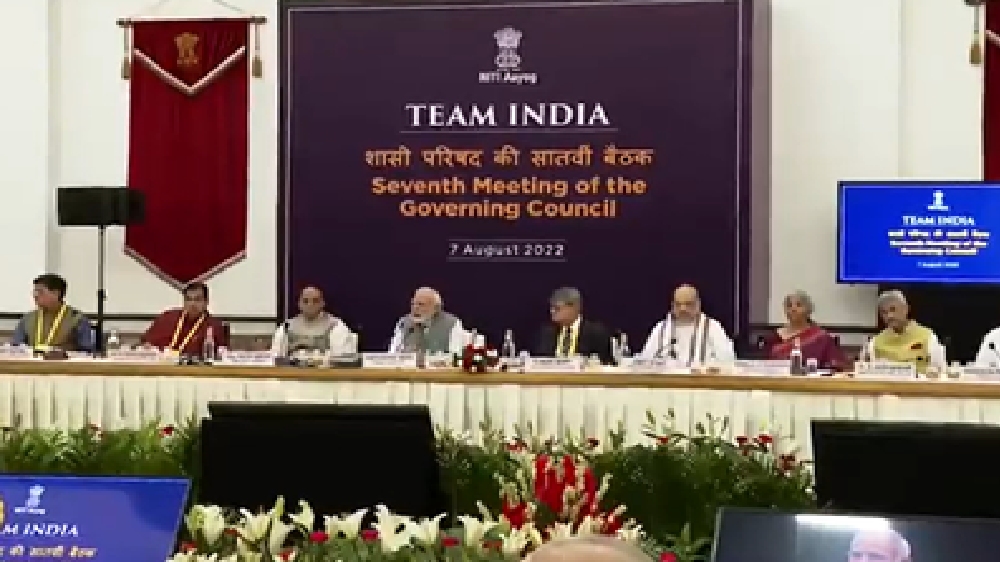 Modi chairs NITI Aayogs governing council meeting