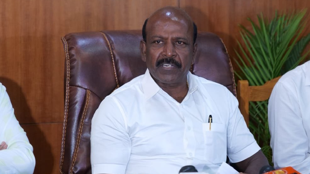 Health Minister visits a heart transplant patient at Omandurar GH