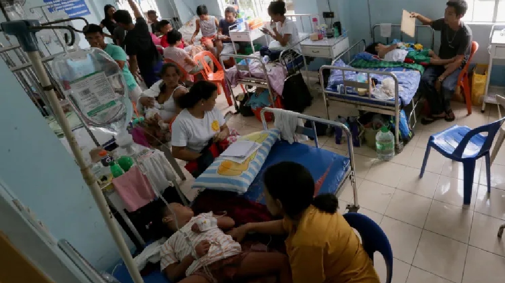 Philippines’ dengue death toll climbs to 400 Philippines’ dengue death toll climbs to 400