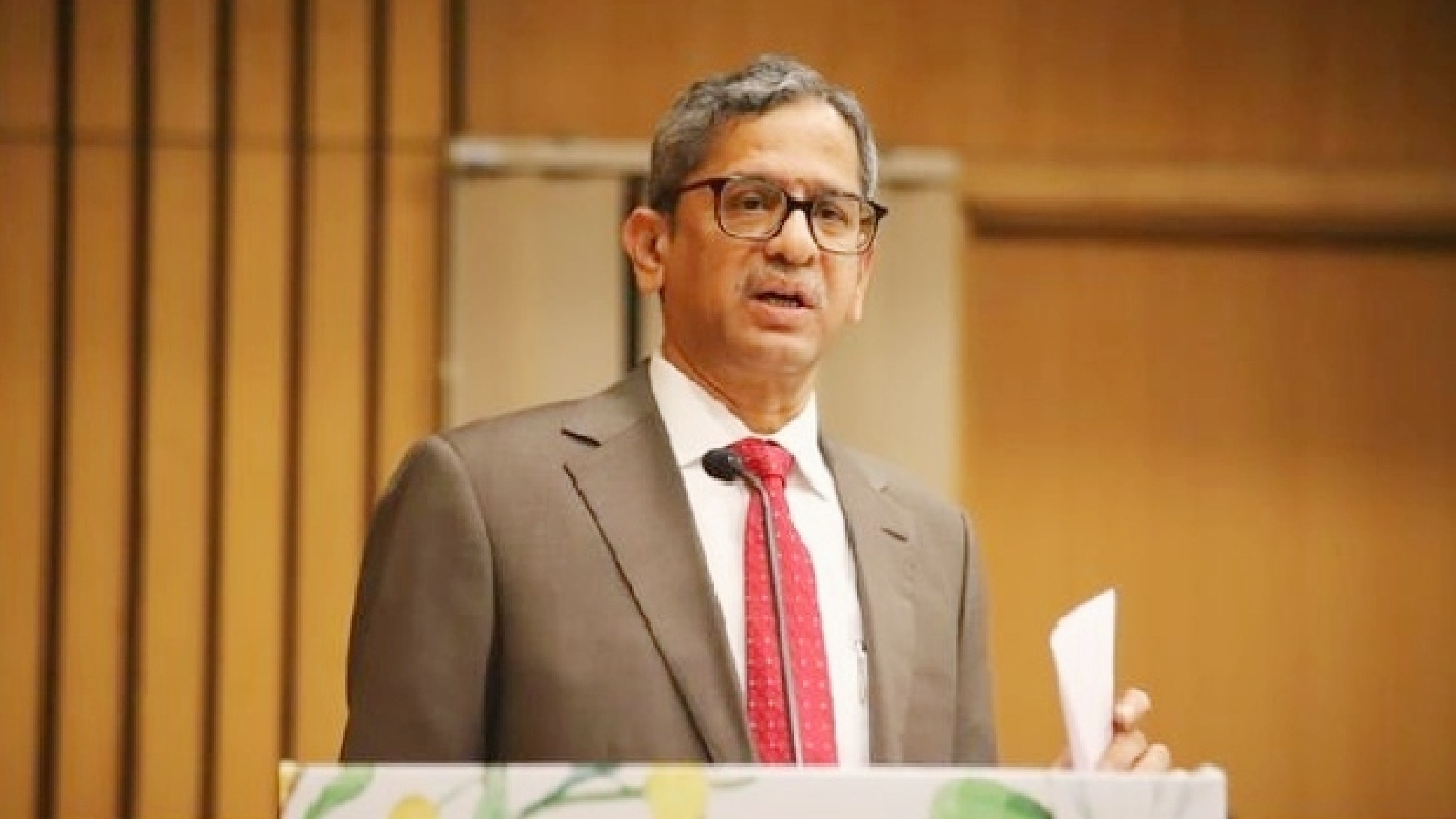 Number of lawyers dwindled in Parliament: CJI