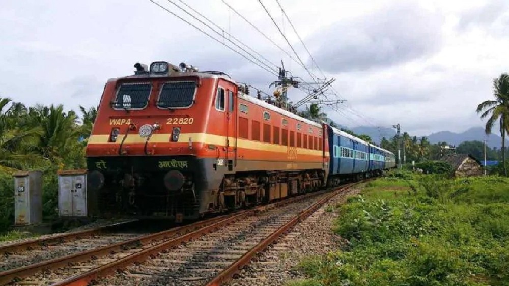 Train timings of Tirunelveli-Tambaram weekly spl changed Train timings of Tirunelveli-Tambaram weekly spl changed