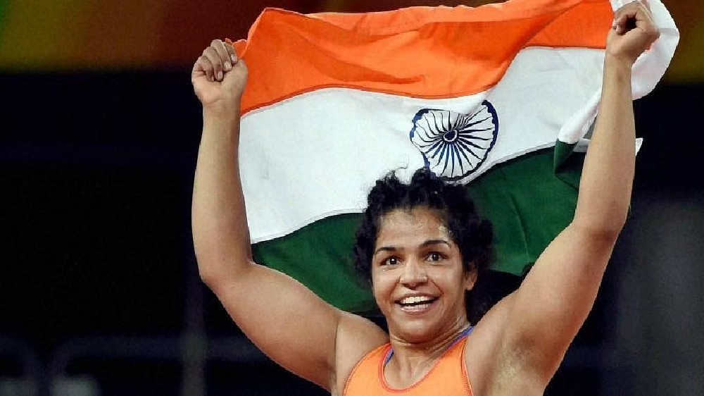 Sakshi Malik wins gold in womens 62 kg freestyle wrestling