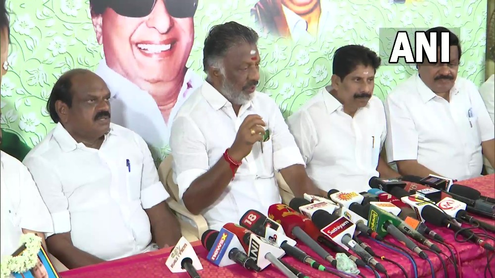 Let’s stay united to strengthen AIADMK: OPS tells EPS, his faction