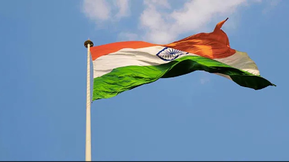Over 1 cr natl flags sold by Dept of Posts in 10 days