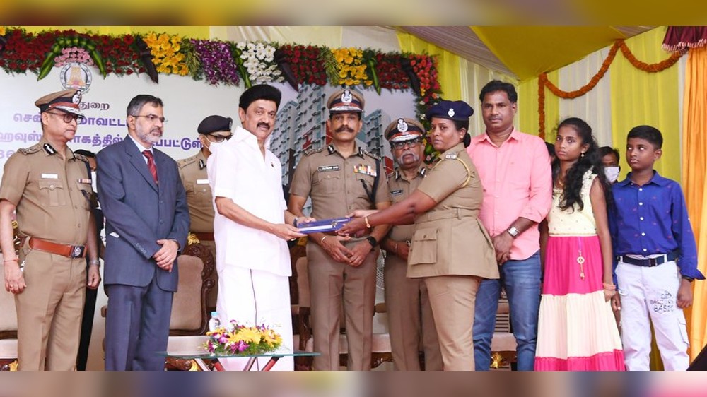 Stalin inaugurates police quarters in Chennai