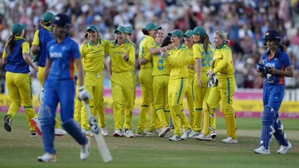 Harmanpreet rues trend of mistakes in big final