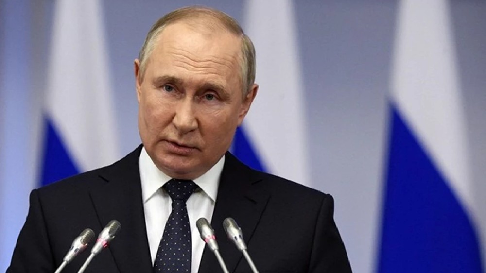 For Russias Putin, military and diplomatic pressures mount