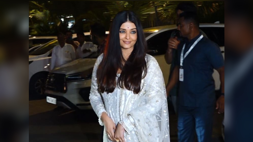 Ponniyin Selvan: Aishwarya Rai slays sparkling white anarkali suit