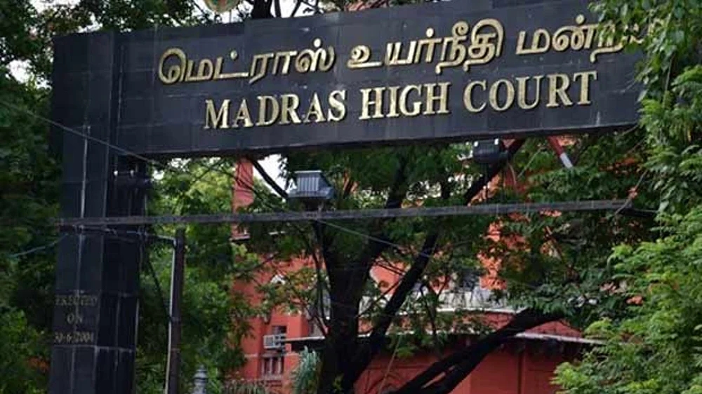 Mismanagement of Veeratteeswarar temple: HC orders notice to TN