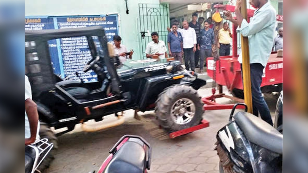 Fissures in Vaniyambadi DMK comes to fore at GH after indirect polls