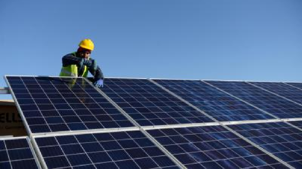 RIL expands its value chain to improve solar panel manufacturing RIL expands its value chain to improve solar panel manufacturing