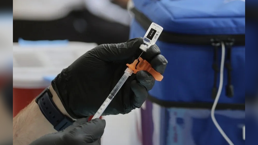 France approves Omicron-adapted vaccines for booster shot