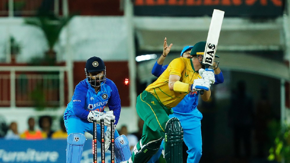 1st T20I: Arshdeep, Chahar restrict South Africa to 106/8