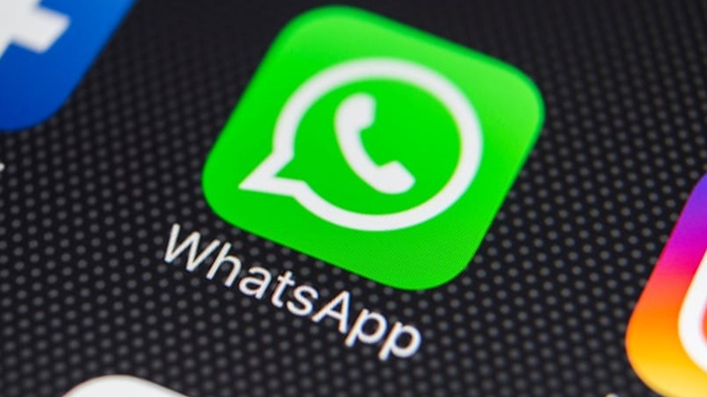 WhatsApp may let businesses manage chats from linked devices