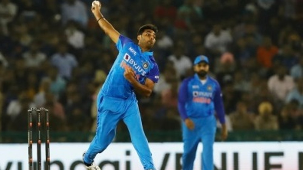 Bhuvneshwar can and has been a very good finisher: Matthew Hayden