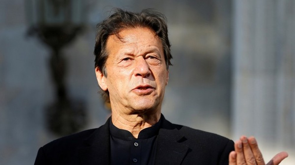 Imran bats for merit-based appointment of Paks new army chief