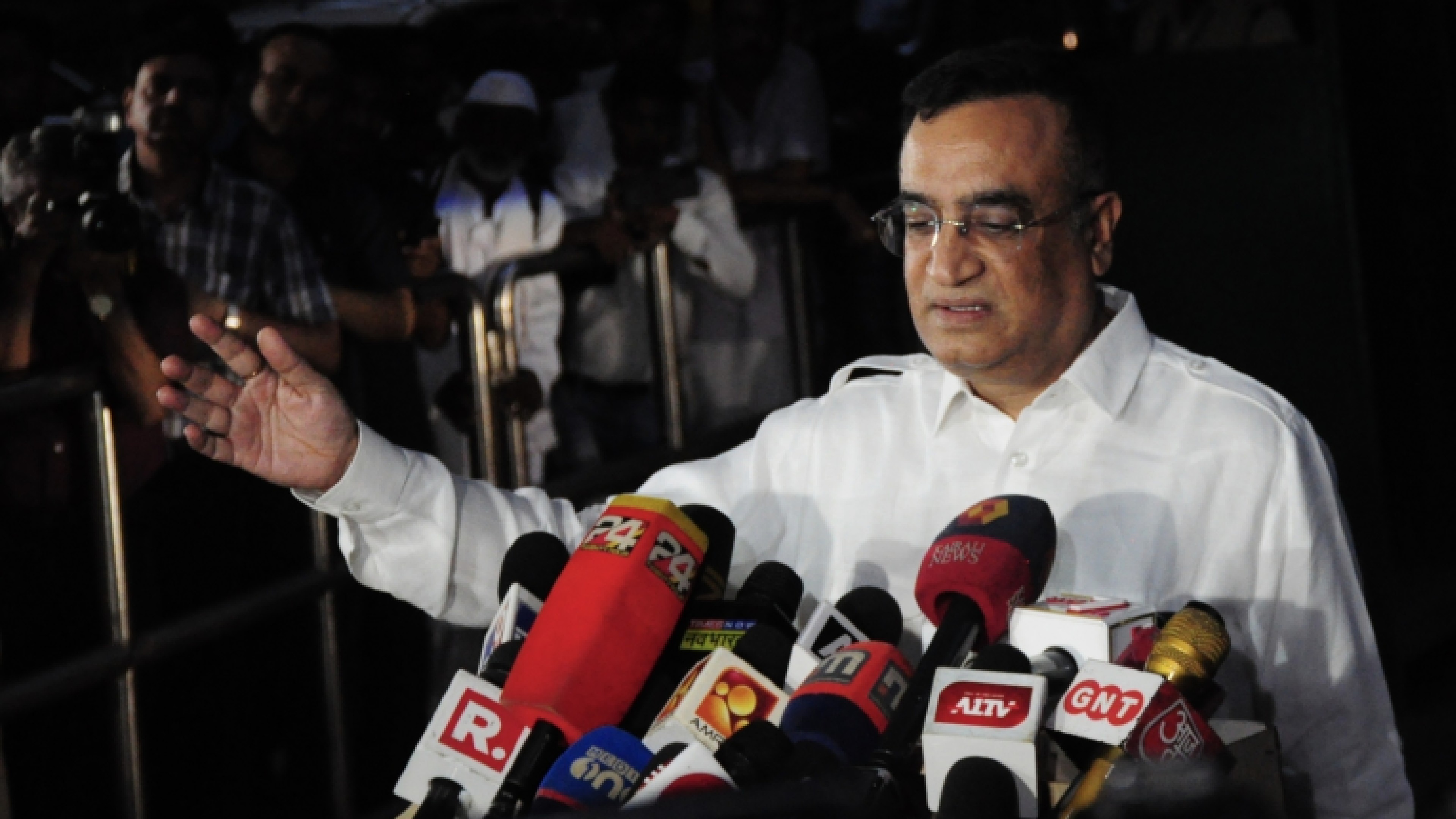 Sonia Gandhi seeks detailed report on Rajasthan crisis Sonia Gandhi seeks detailed report on Rajasthan crisis