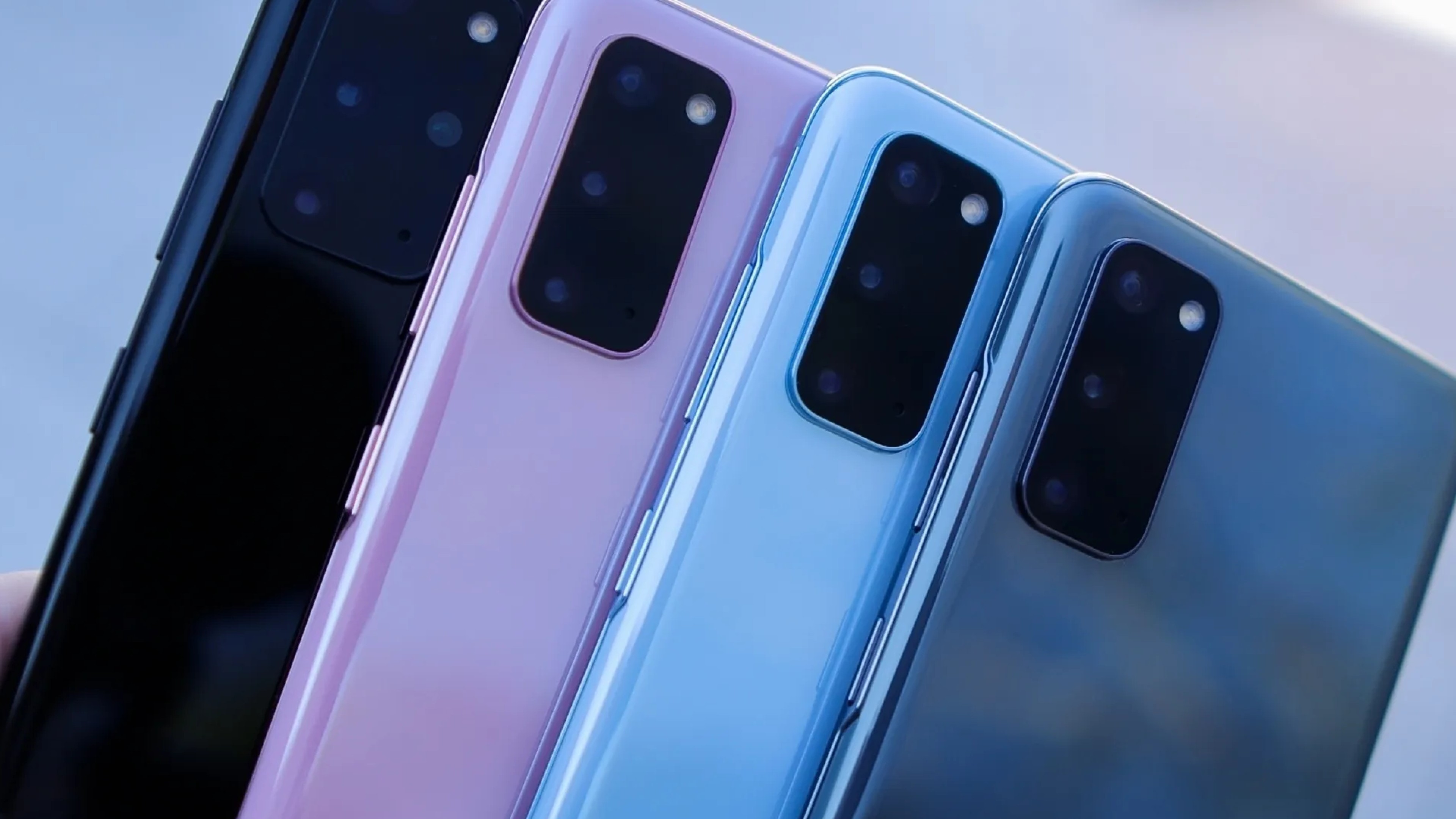 India to see record smartphone sales worth Rs 61K cr this season