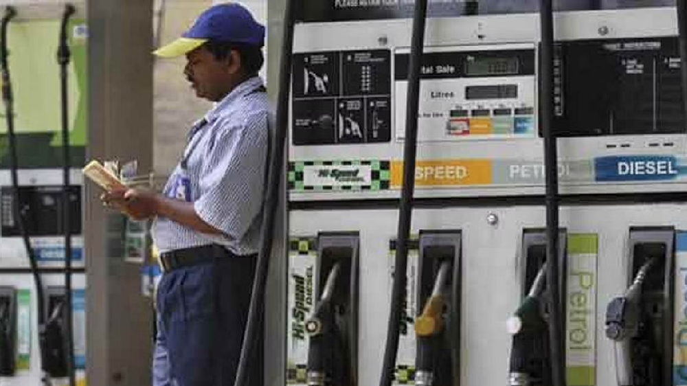 Petrol, diesel prices remain unchanged for 124th day in Chennai Petrol, diesel prices remain unchanged for 124th day in Chennai