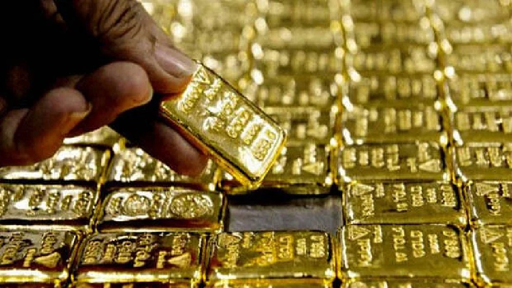 Gold worth Rs 1.65 crore foundin aircraft toilet, probe on Gold worth Rs 1.65 crore foundin aircraft toilet, probe on