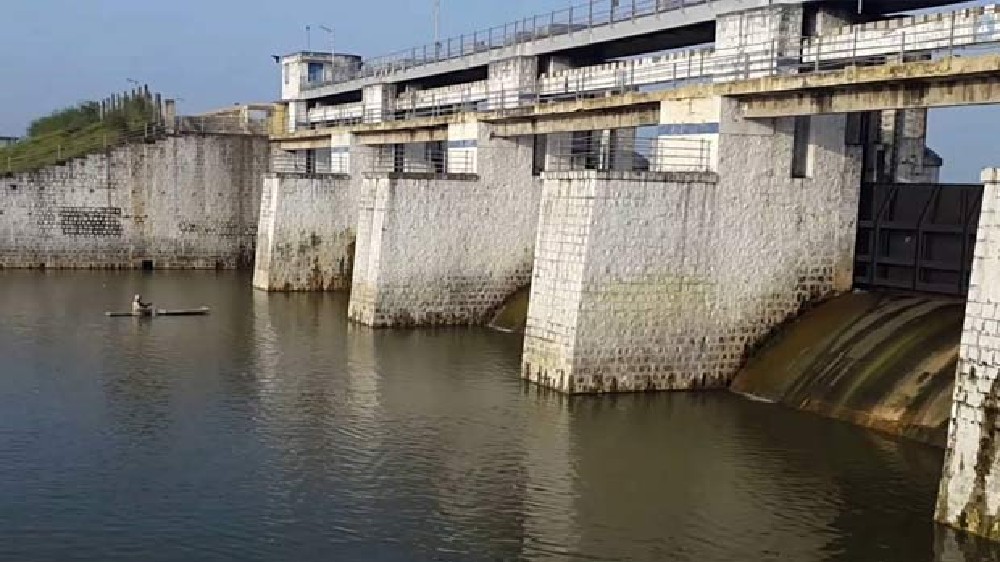 Remove artificial bund from Sembakkam Lake: Residents