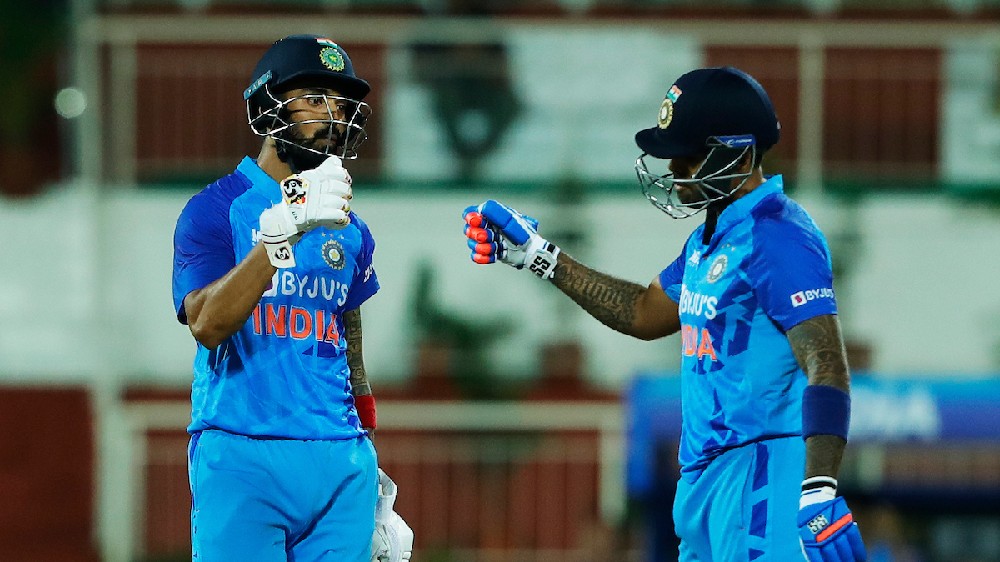 1st T20I: Suryakumars 50 help India beat South Africa by 8 wickets