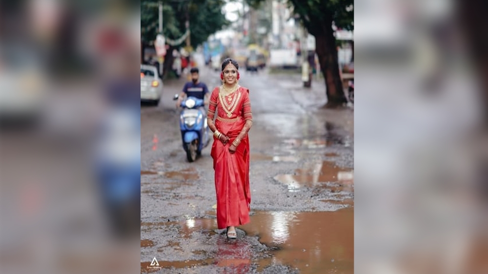 Going Viral: Kerala brides wedding photoshoot on pothole road