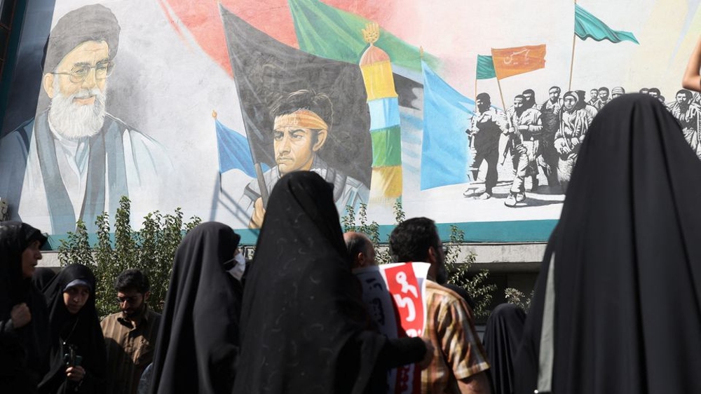 Iranian govt scrambles to contain unrest as it spreads