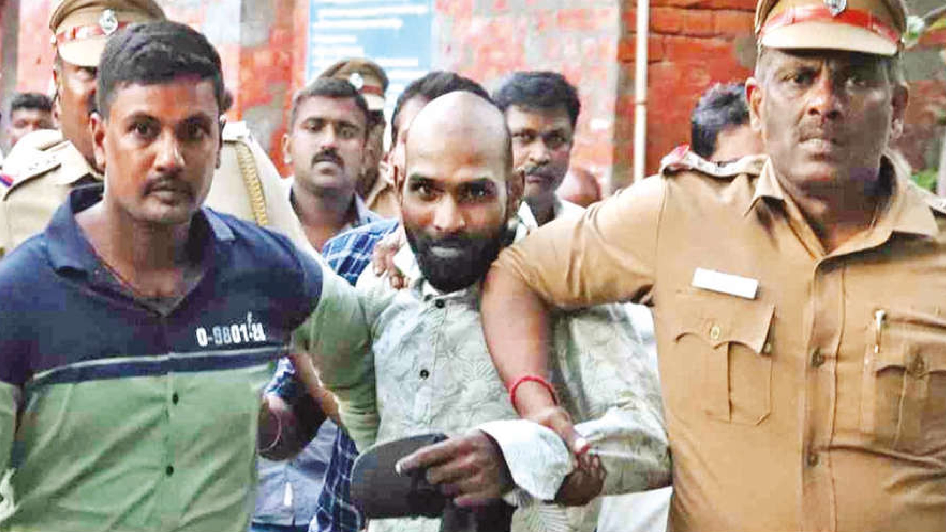 Father follows girl to grave; stalker nabbed