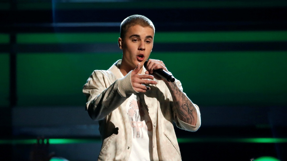 Justin Bieber postpones rest of Justice tour dates to 2023