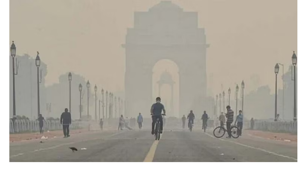 Delhiites working hard but still a long way to go: Kejriwal