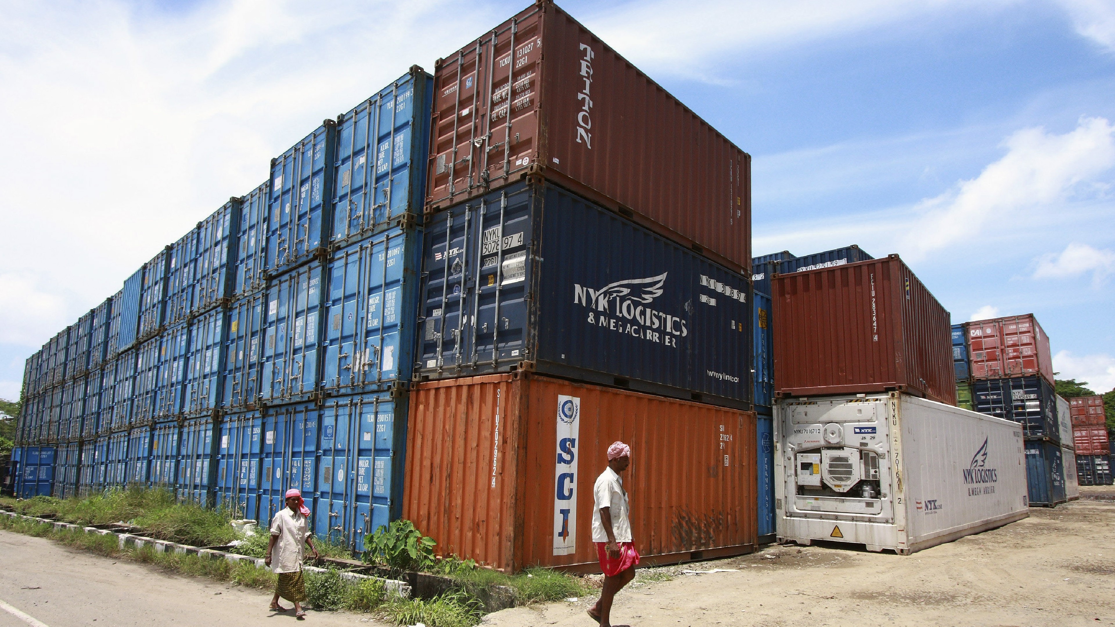 Exports up 4.82% to $35.45 bn in Sep but trade gap widens