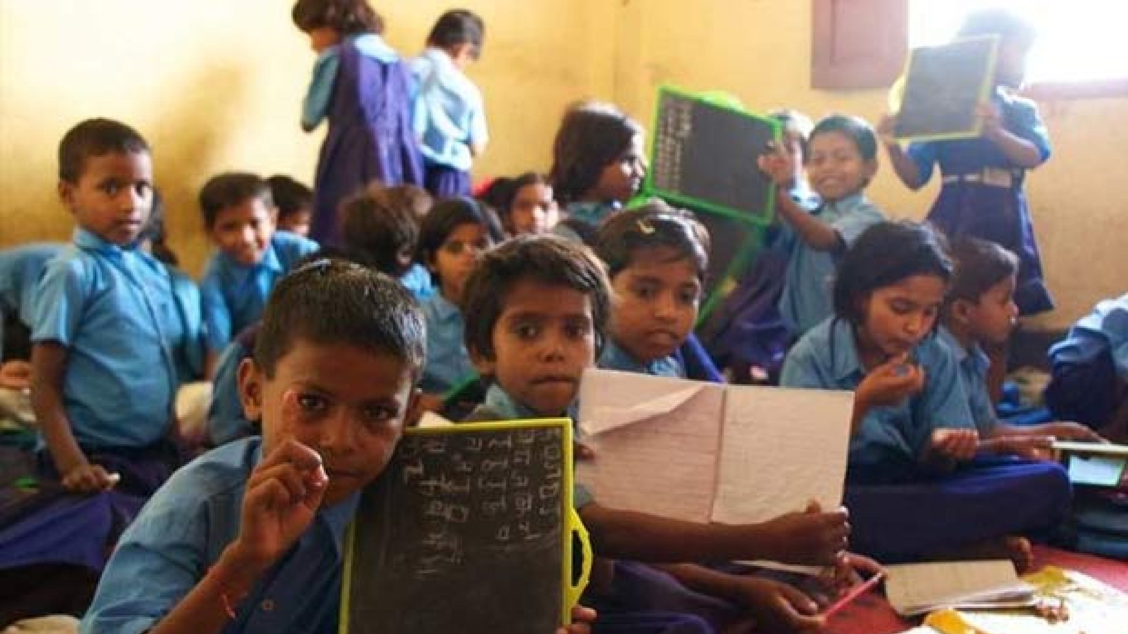 Govt to give free school kits on time