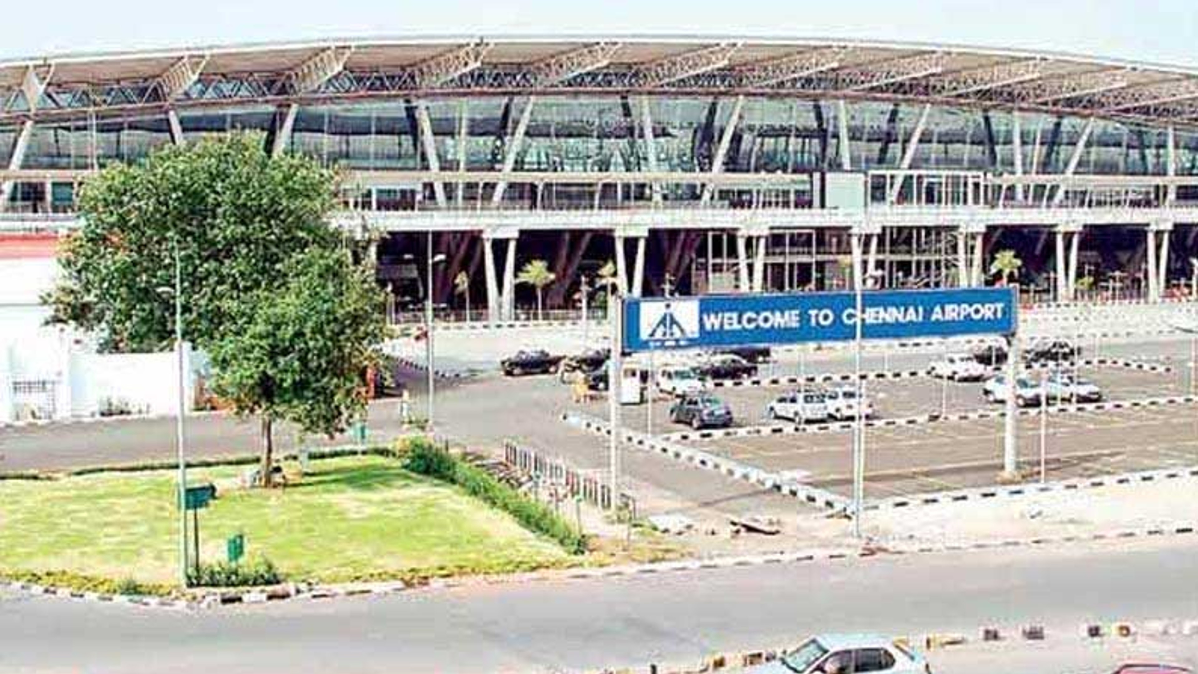 Customs seize gold worth Rs 21.3 lakhs in Chennai airport today