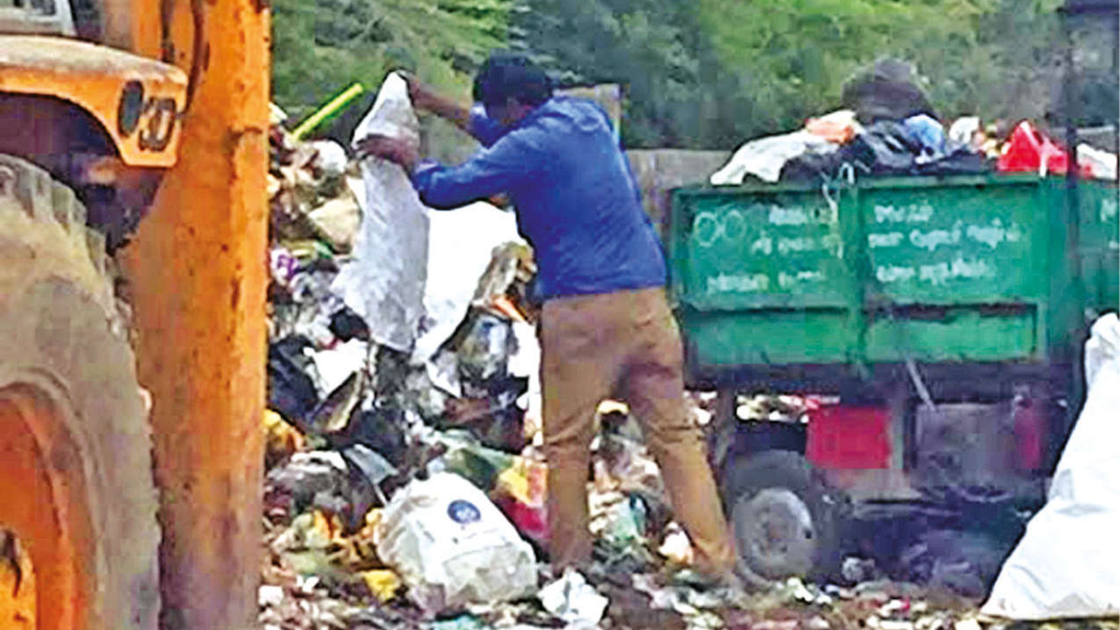 Civic body dumping waste near Nanmangalam lake, complain residents