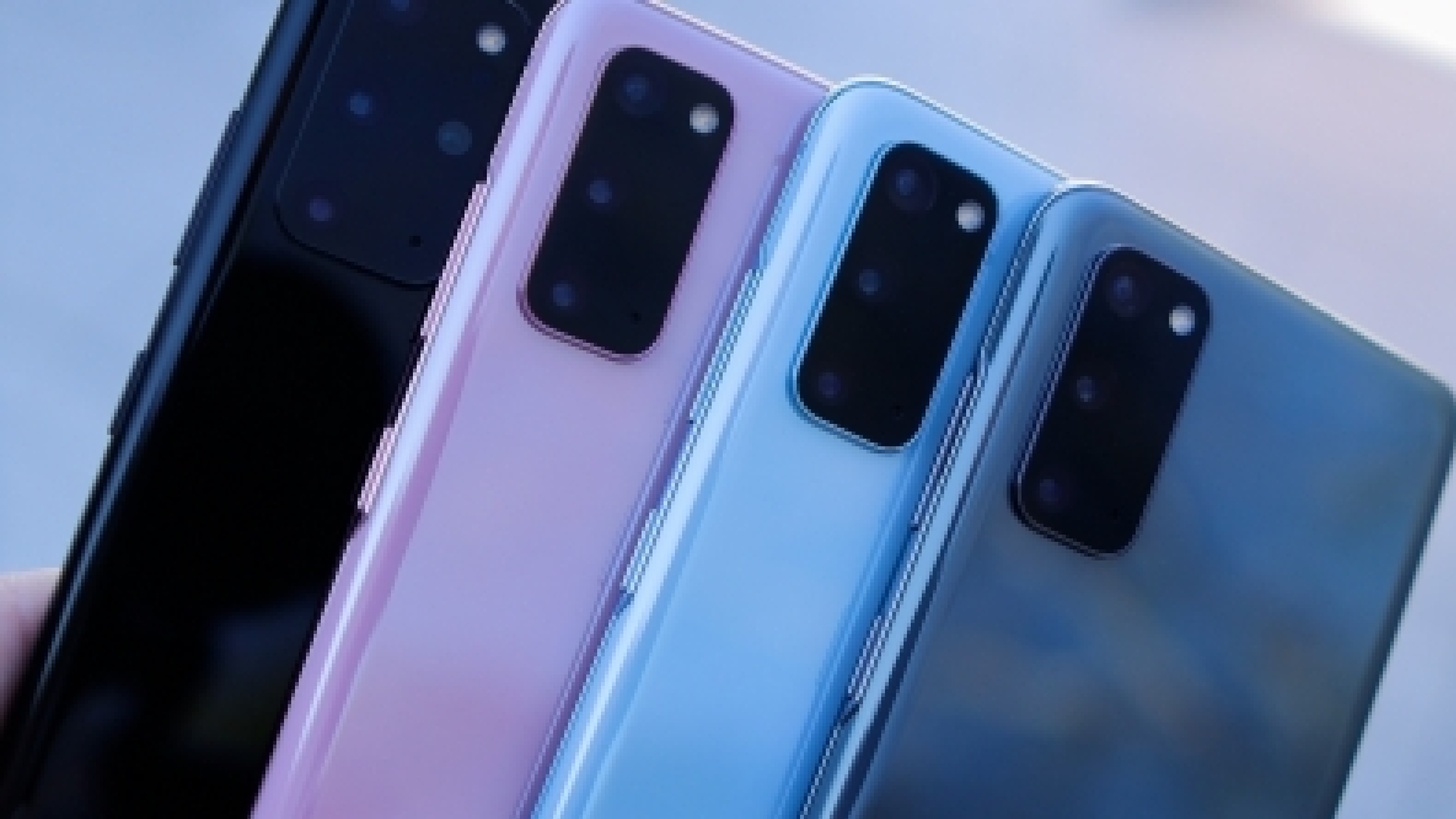 $5.7 bn worth online festive sales, 56k mobiles sold per hour in India