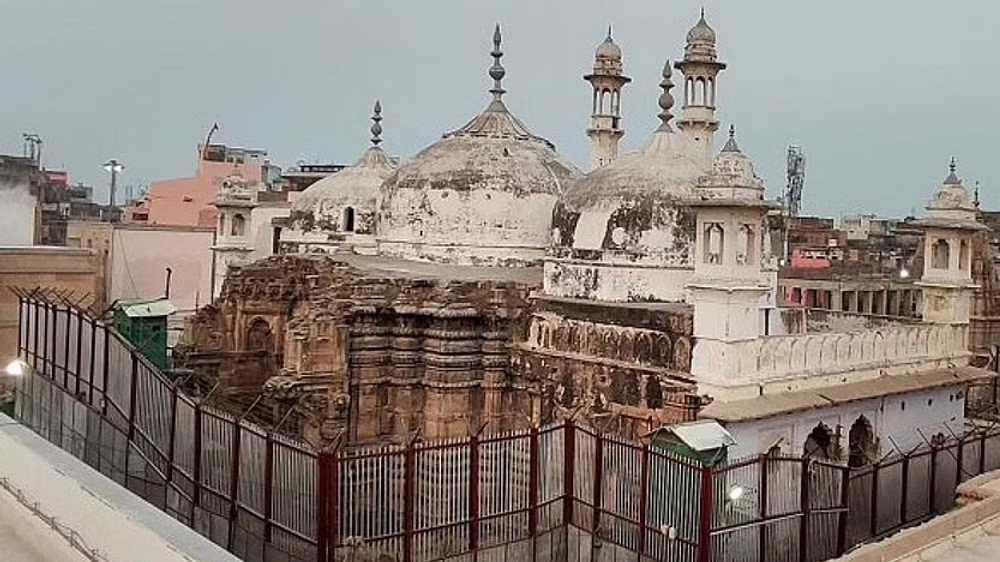 Varanasi court to decide on carbon dating of Gyanvapi Shivling Varanasi court to decide on carbon dating of Gyanvapi Shivling