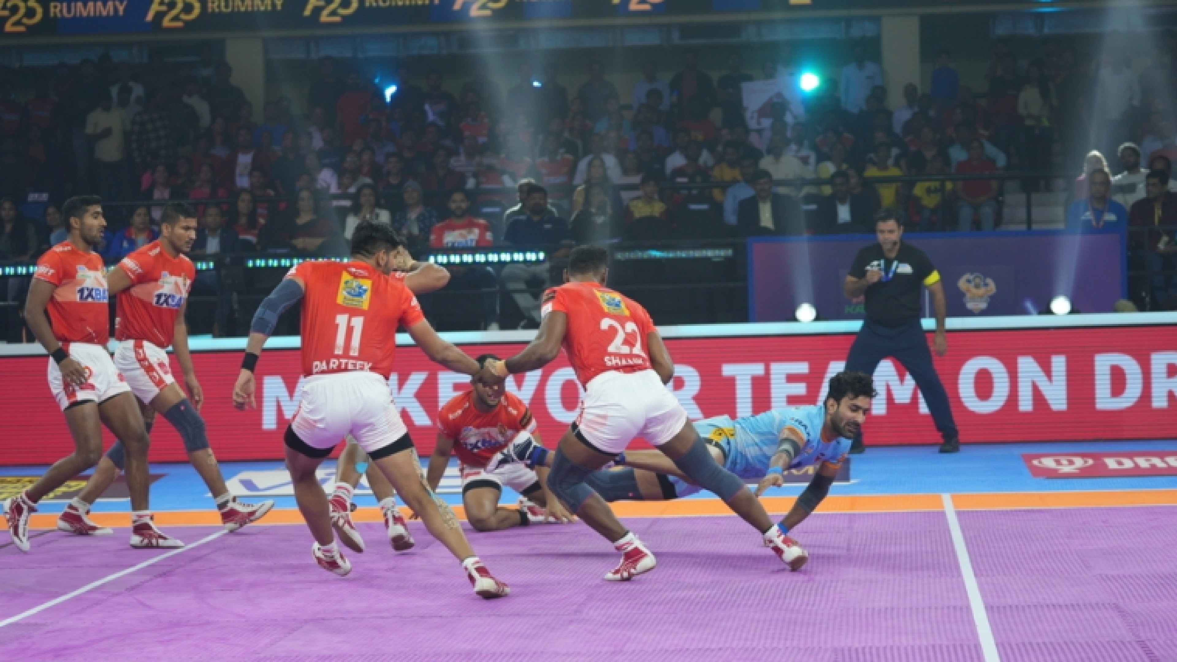 PKL 9: UP Yoddhas go down to Gujarat Giants