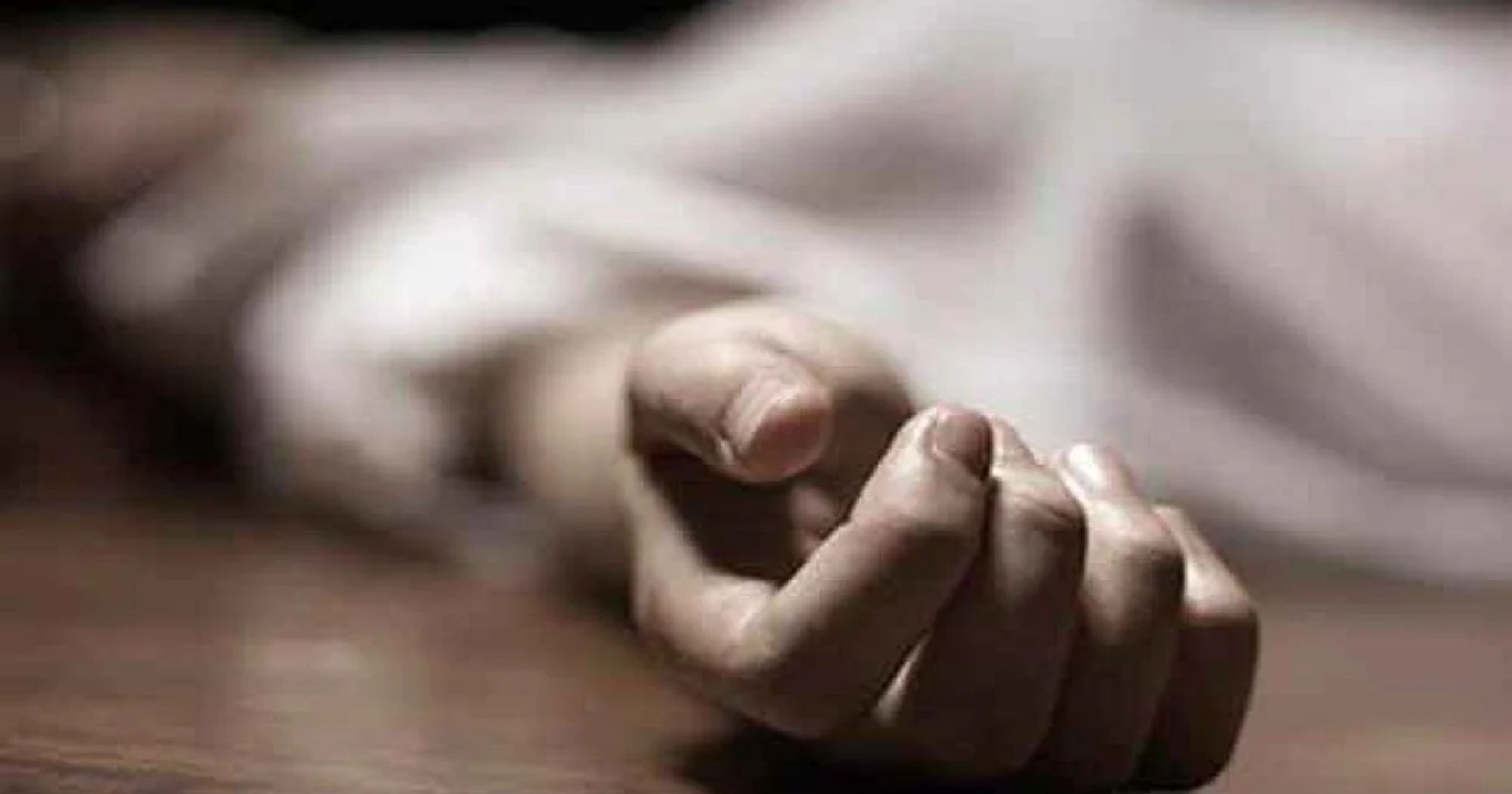 Cab driver found dead inside parked vehicle in Koyembedu