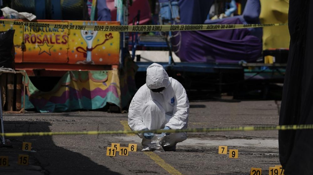 Drug gang kills 20 in attack on city hall in southern Mexico